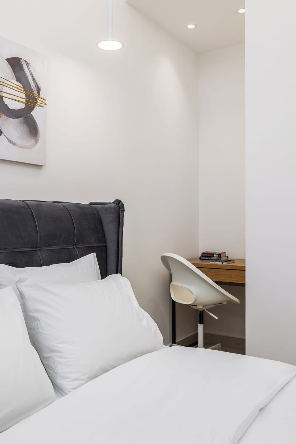 Apartment, Balcony, City View | 2 bedrooms, premium bedding, individually decorated