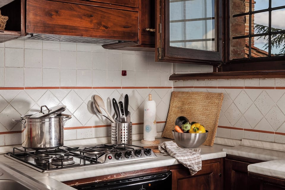 Comfort Condo, Garden View | Private kitchen | Electric kettle