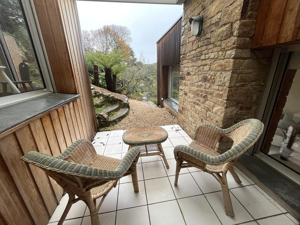 House | Balcony
