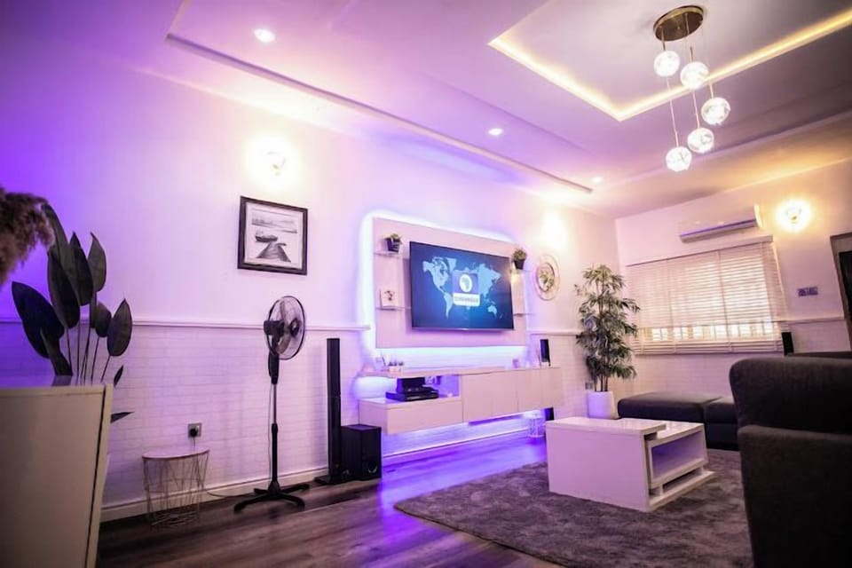 Economy Apartment, Balcony, City View | Living area