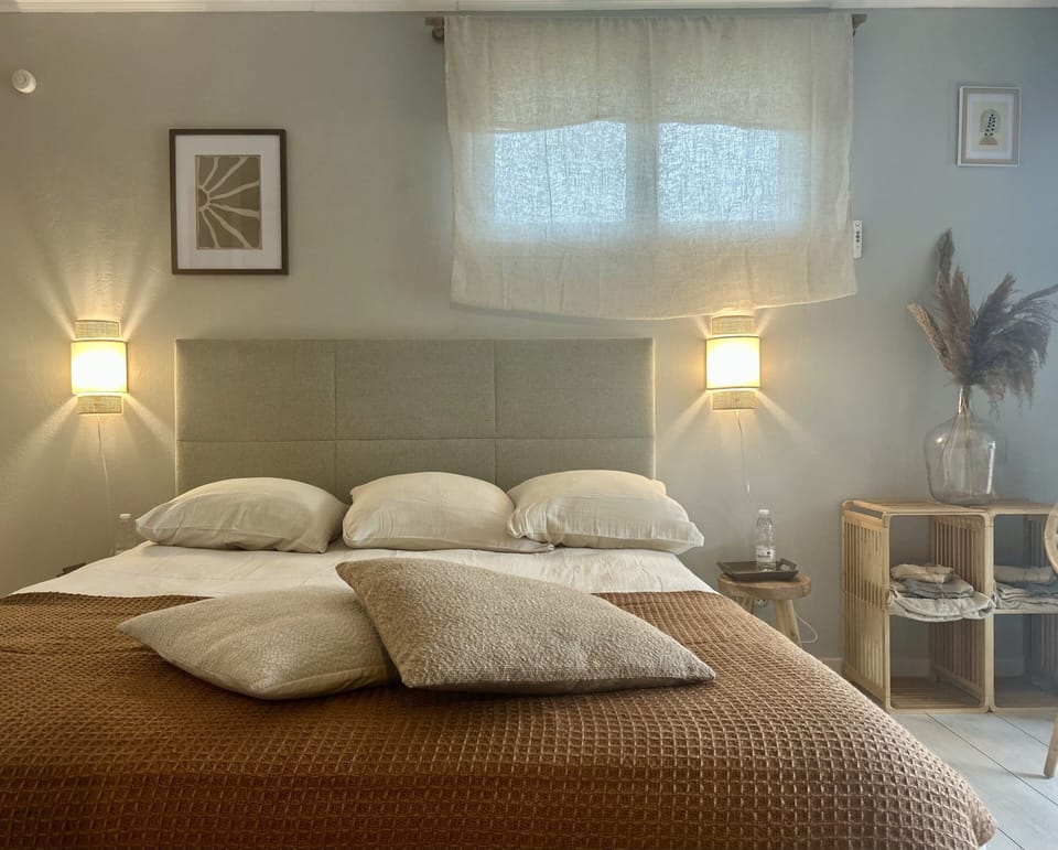 Luxury Double Room, Private Bathroom, Garden View | Free WiFi
