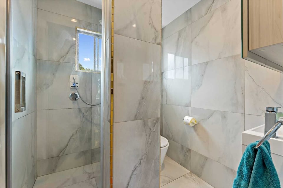 Comfort Apartment | Bathroom