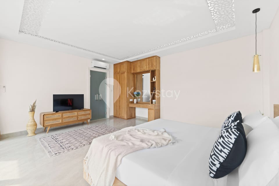 3 bedrooms, iron/ironing board, free WiFi, bed sheets