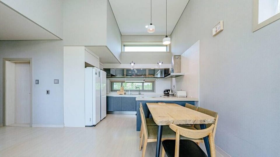 Room (Private house 35 pyeong)