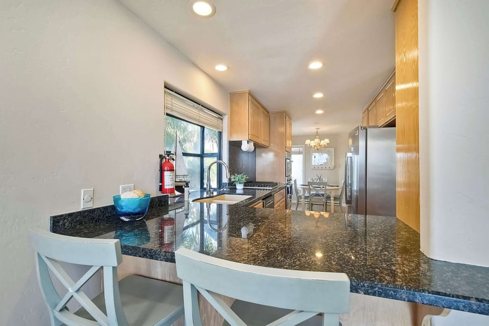 Condo, Multiple Beds, Patio, Ocean View (Beachfront Sunset) | Private kitchen | Coffee/tea maker, fridge, microwave, oven