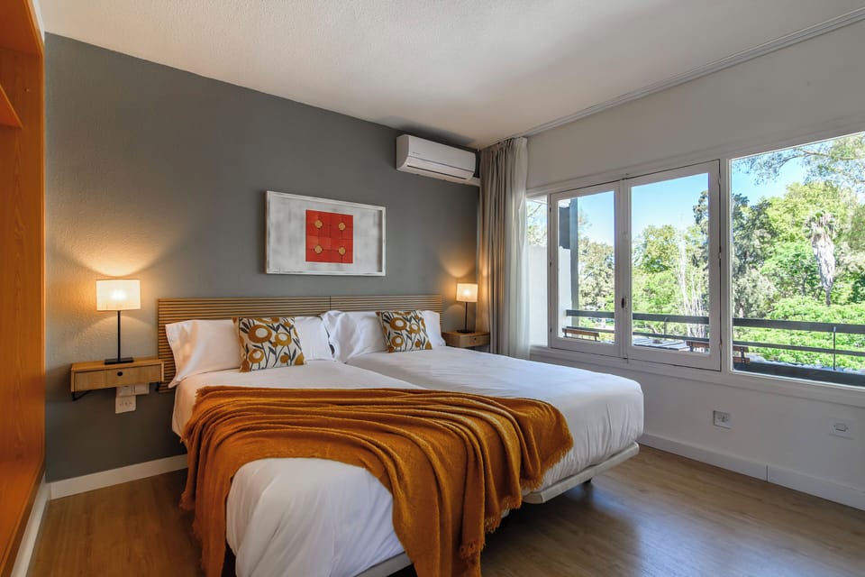 Standard Double Room Single Use, Balcony, City View | Minibar, laptop workspace, blackout drapes, free cribs/infant beds