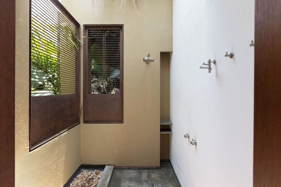 Deluxe House, Patio, Garden View | Bathroom