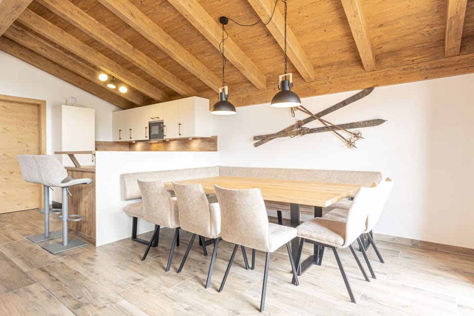 House | Dining