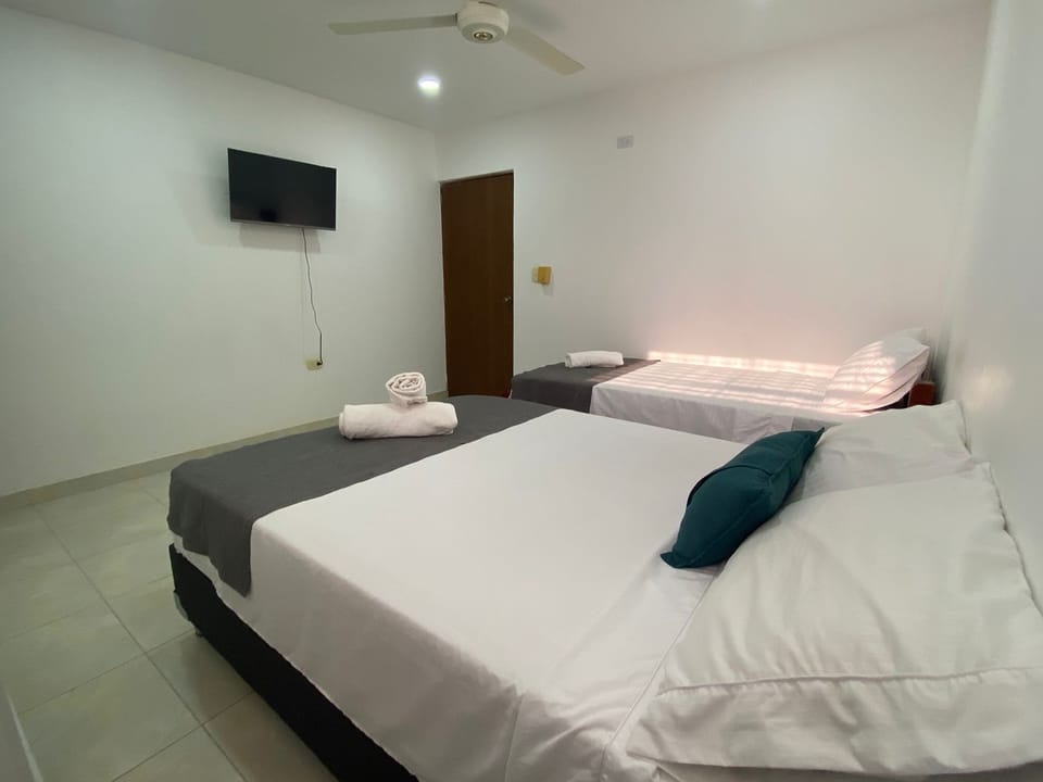 Standard Triple Room, Private Bathroom | WiFi (free)