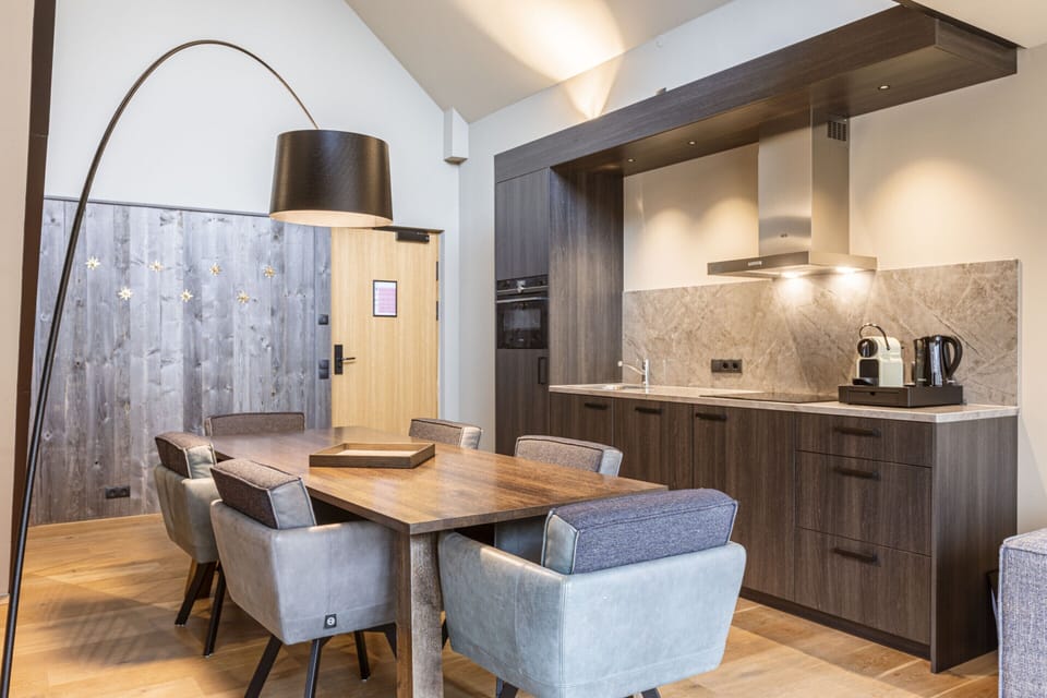 Apartment | Dining