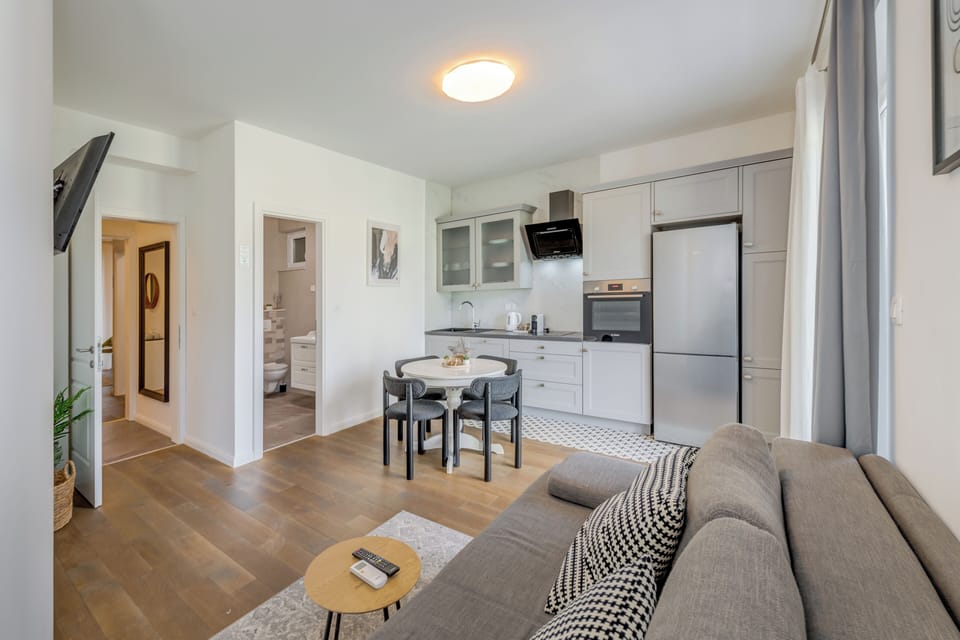Deluxe Apartment, Balcony | In-room safe, desk, blackout drapes, soundproofing