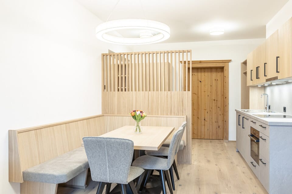 Apartment | Dining