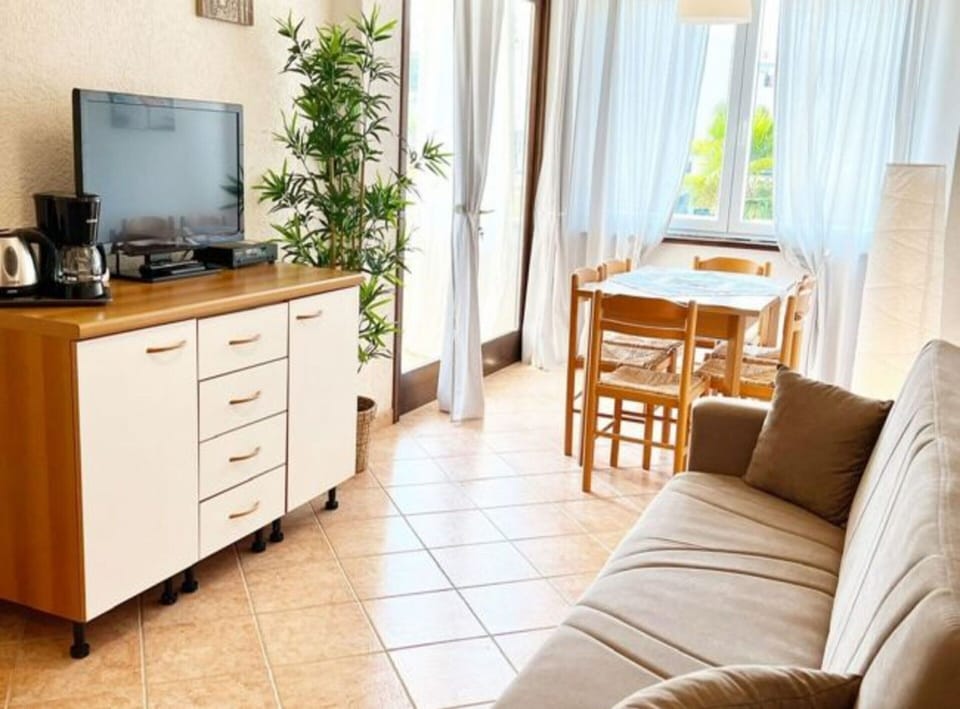 Apartment | Living room