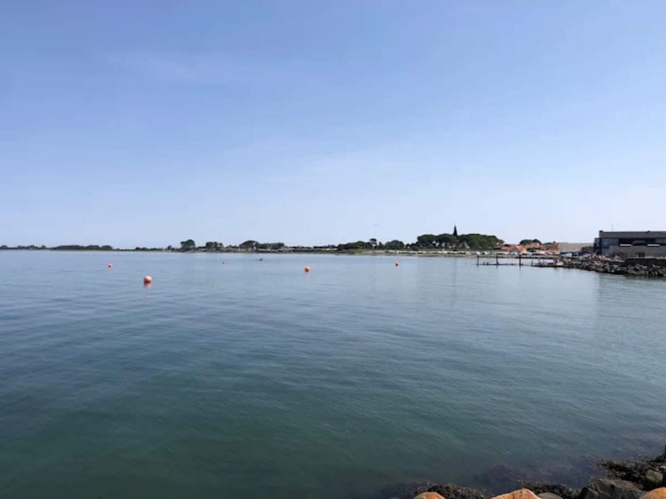 House | Water view
