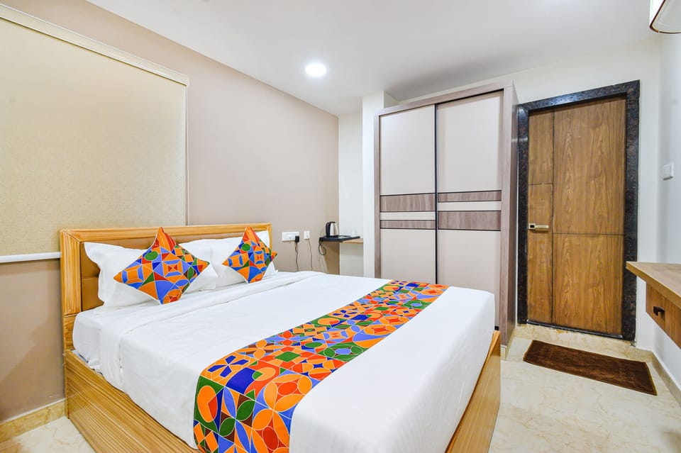 Deluxe Room | Egyptian cotton sheets, premium bedding, in-room safe, free WiFi
