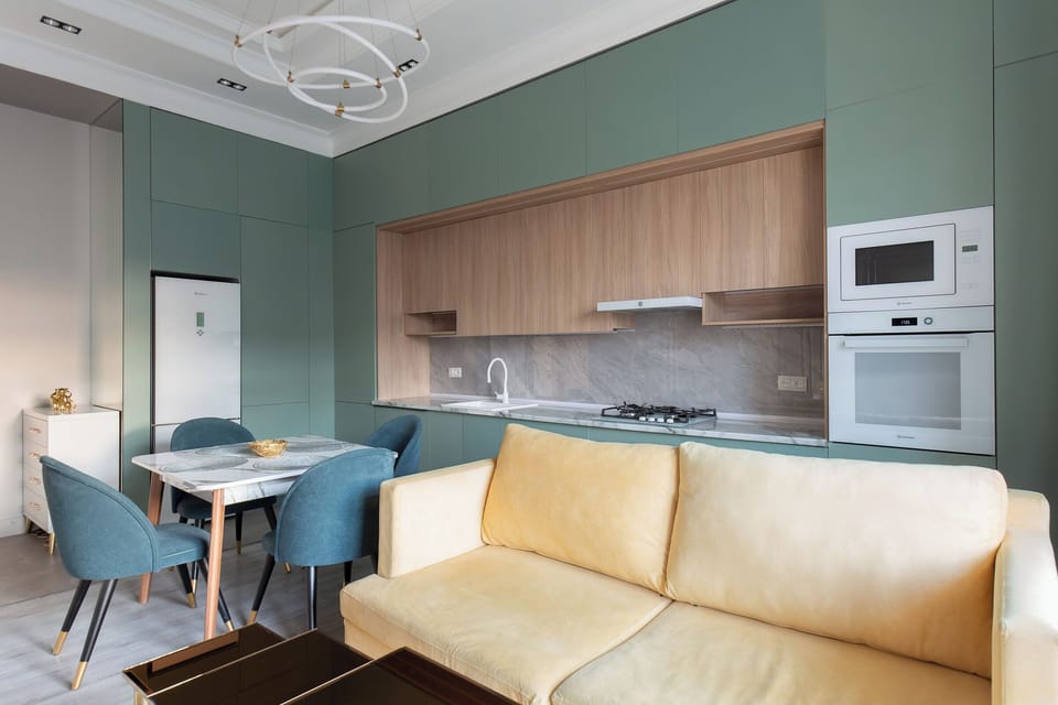 Fridge, microwave, stovetop, electric kettle