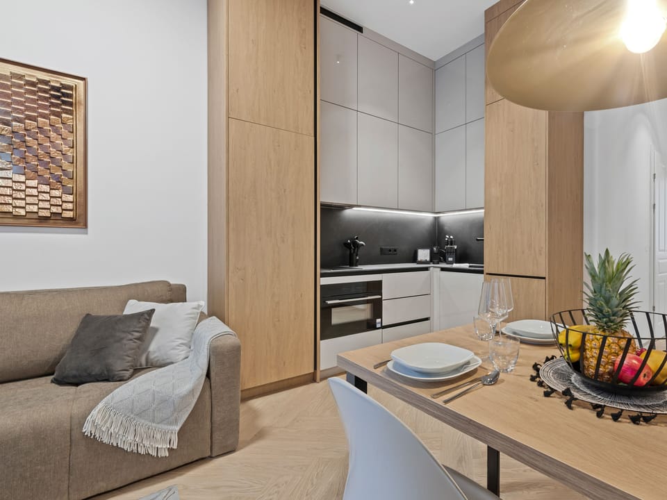 Premium Apartment, 1 Bedroom, Patio, Garden Area | Private kitchen | Mini-fridge, oven, stovetop, dishwasher