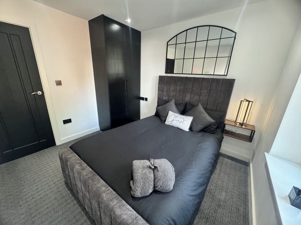 Luxury Flat in Uxbridge Apartment in Uxbridge