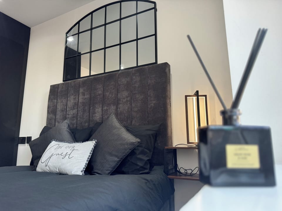 Luxury Flat in Uxbridge Apartment in Uxbridge