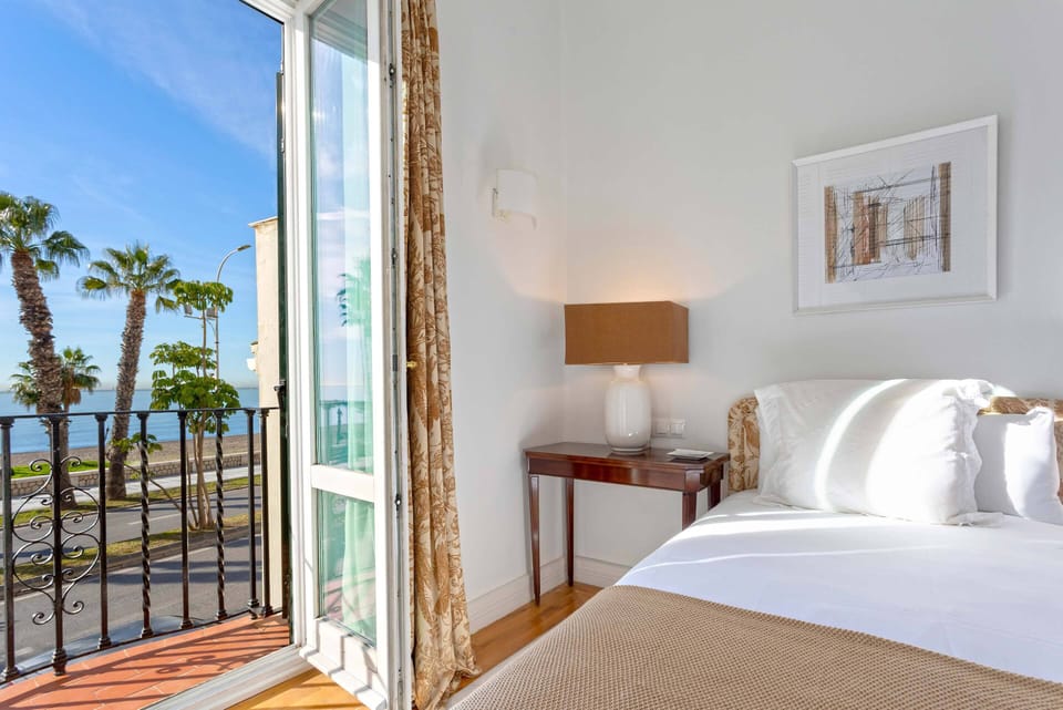 Apartment (2 Bedrooms) | Balcony
