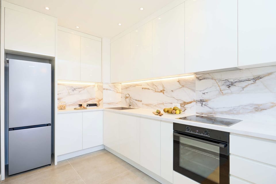 Apartment (1 Bedroom) | Private kitchen | Oven