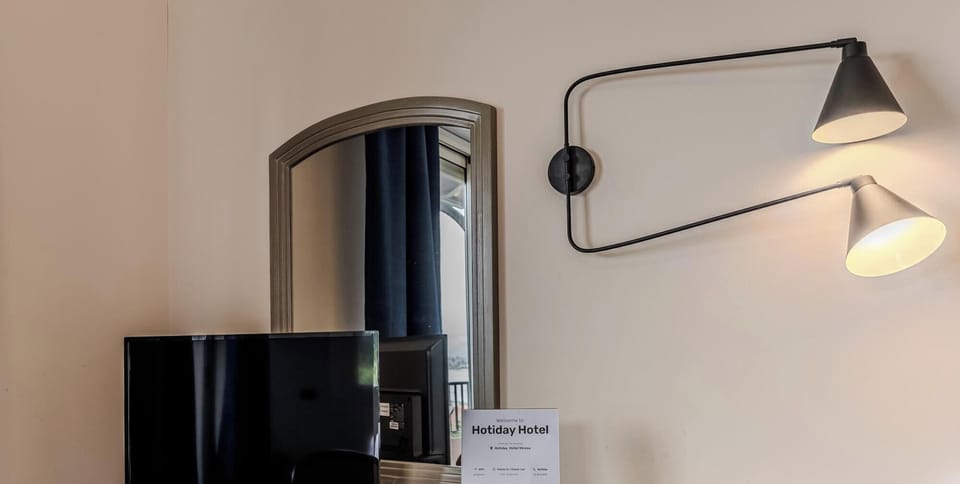 Classic Double Room, Balcony | Minibar, in-room safe, desk, cribs (surcharge)