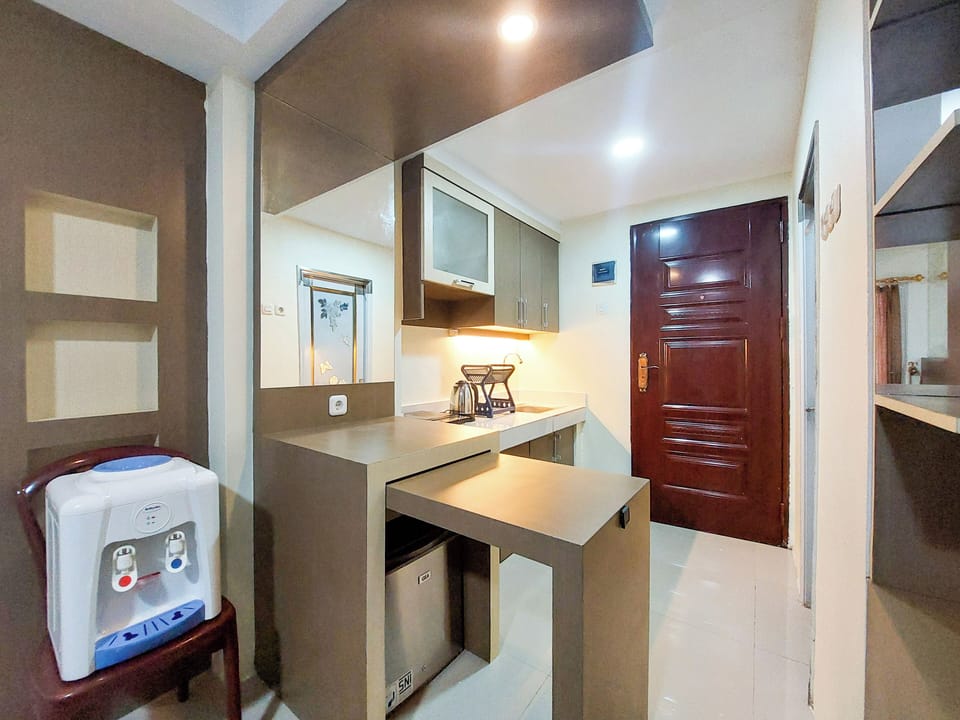 Studio | Private kitchen | Full-size fridge, stovetop, rice cooker