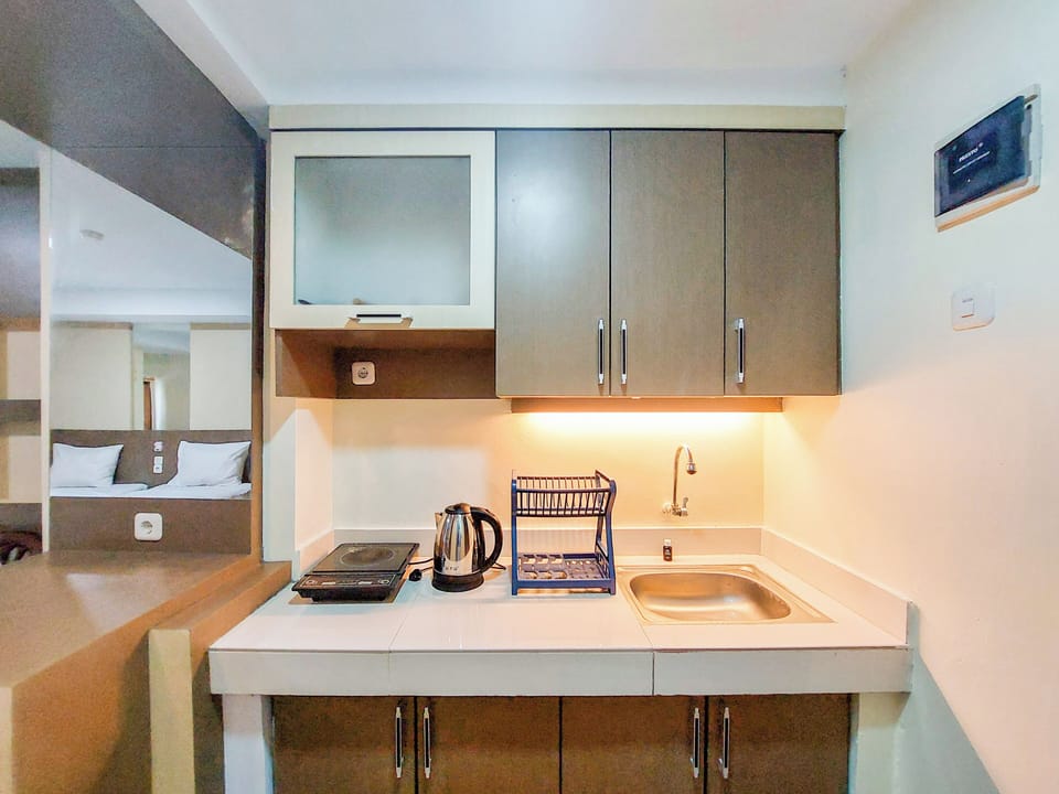 Studio | Private kitchen | Full-size fridge, stovetop, rice cooker