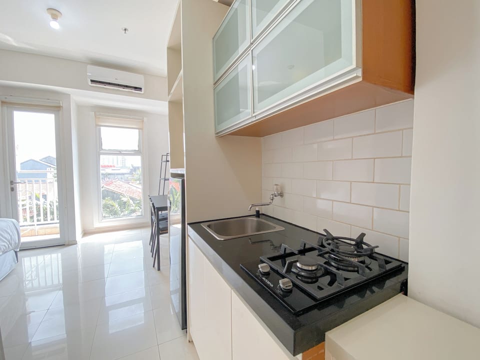 Studio | Private kitchen | Full-size fridge, stovetop, rice cooker