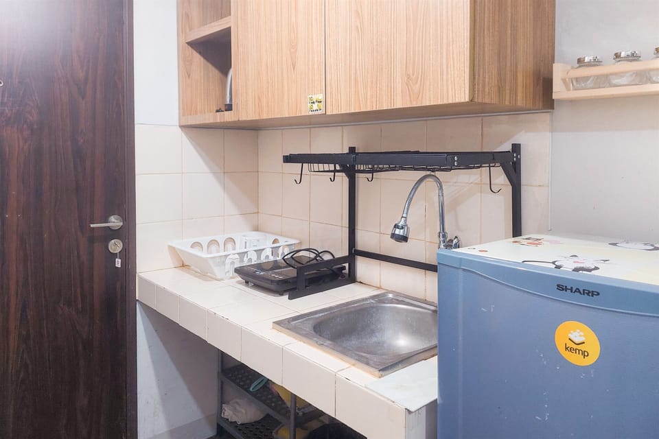 Studio | Private kitchen | Full-size fridge, stovetop, rice cooker