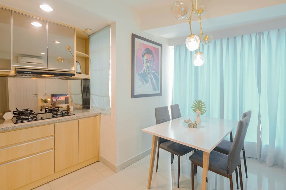 Apartment | Private kitchen | Full-size fridge, stovetop, rice cooker, dining tables