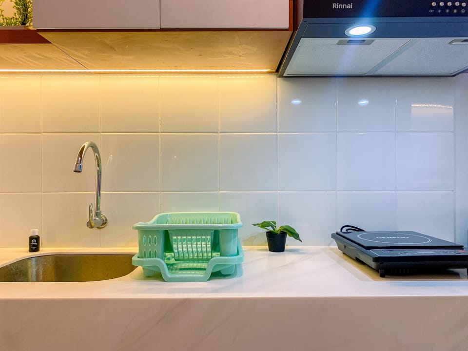Studio | Private kitchen | Full-size fridge, stovetop, rice cooker