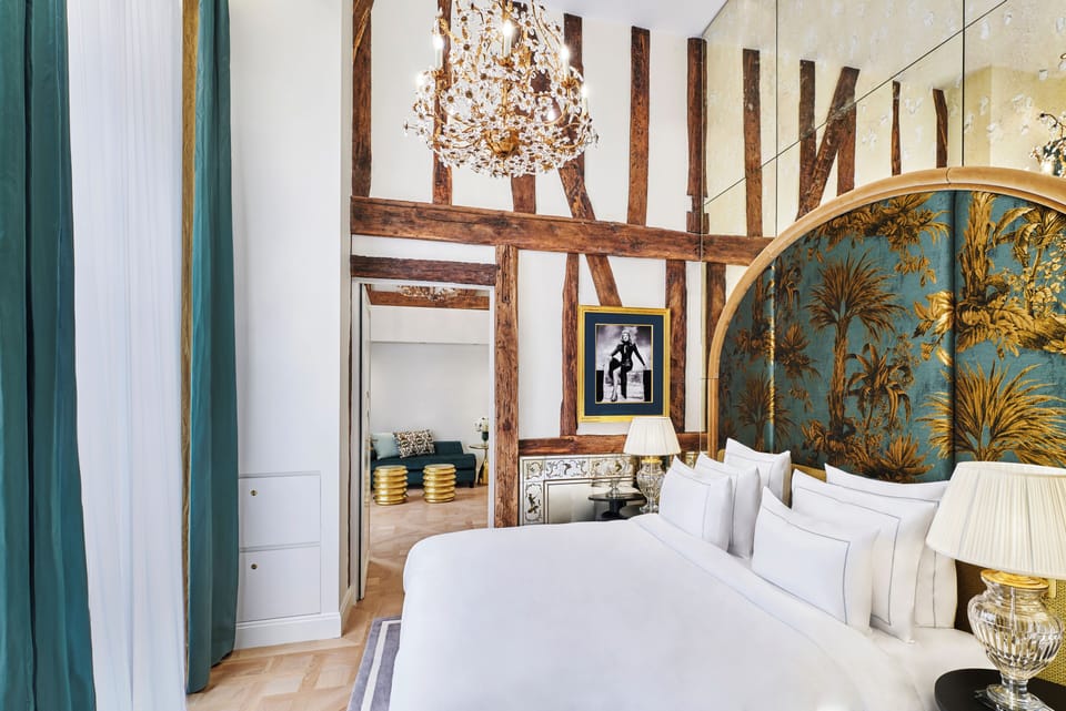Premium bedding, down comforters, pillowtop beds, free minibar items