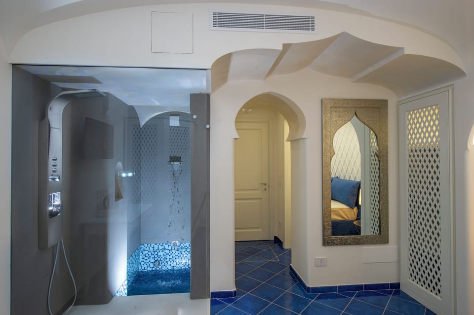 Private spa tub