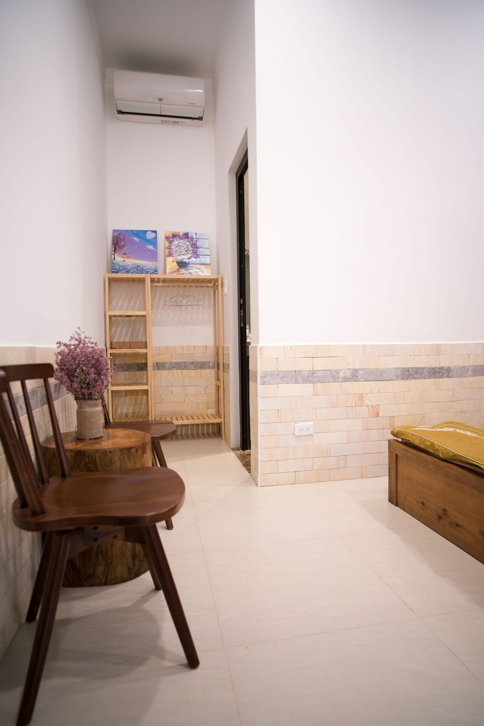 Superior Double Room, 1 Queen Bed, Non Smoking, Private Bathroom | Desk, laptop workspace, blackout drapes, soundproofing