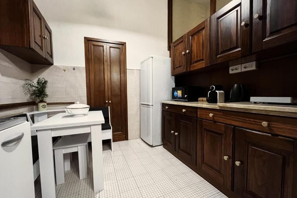 Family Studio Suite | Private kitchen