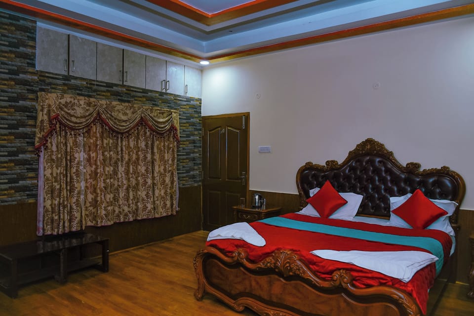 Luxury Villa | Desk, free WiFi