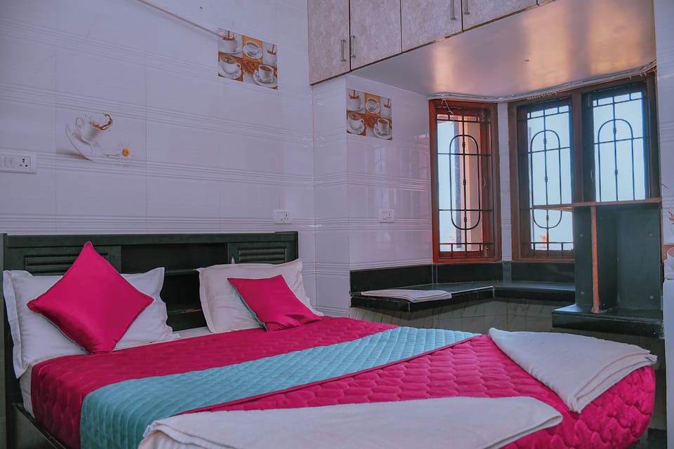 Luxury Villa | Desk, free WiFi