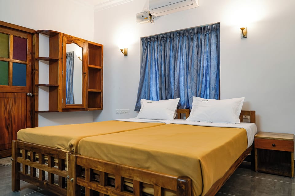 Deluxe Twin Room | Desk, laptop workspace, soundproofing, free WiFi