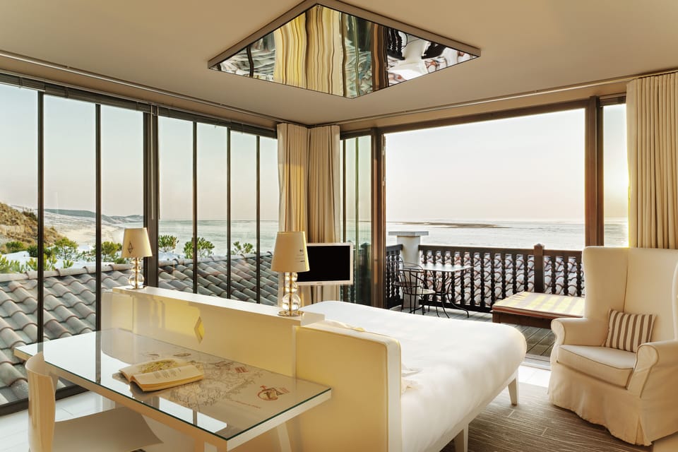 Chambre Banc D'arguin | In-room safe, blackout drapes, soundproofing, iron/ironing board