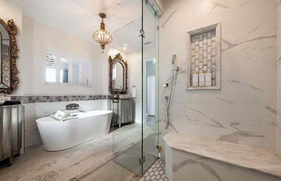 Chapel Suite | Bathroom | Hair dryer, bathrobes, slippers, towels