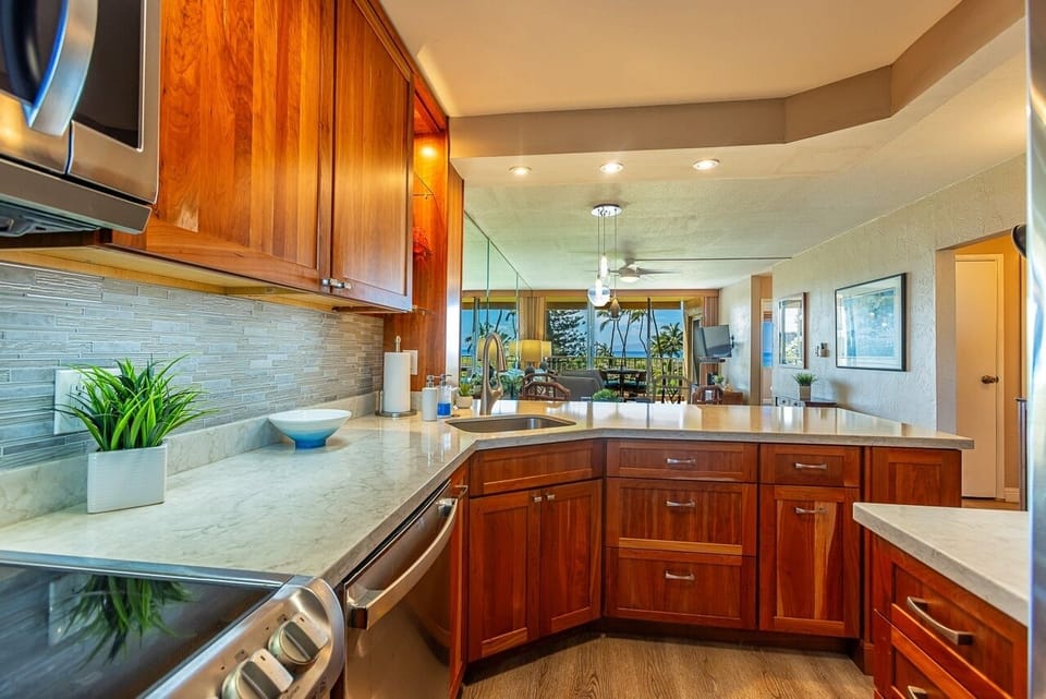 Condo, 2 Bedrooms | Private kitchen | Coffee/tea maker, fridge, oven, stovetop