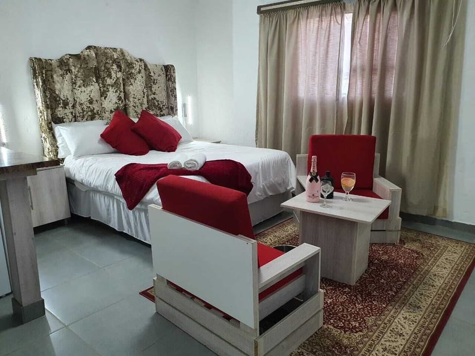 Double Room | In-room safe, desk, laptop workspace, WiFi (free)