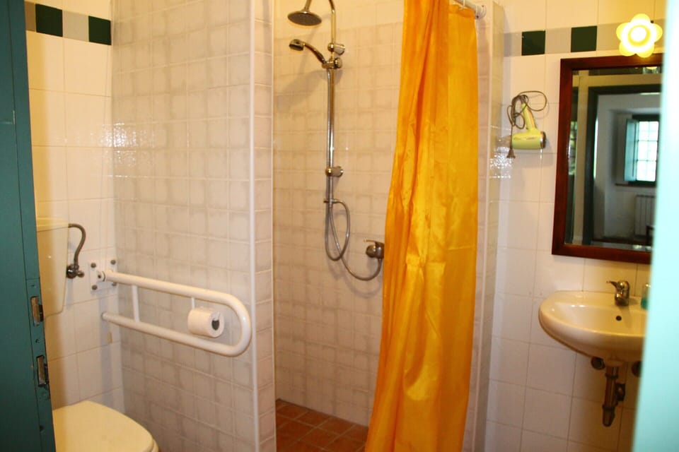 House | Bathroom