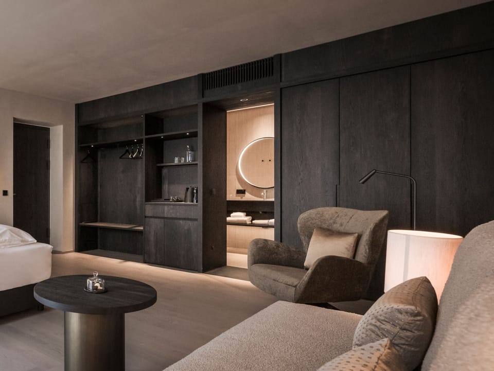 Superior Double Room, Balcony, Courtyard View | Premium bedding, Select Comfort beds, free minibar items, in-room safe