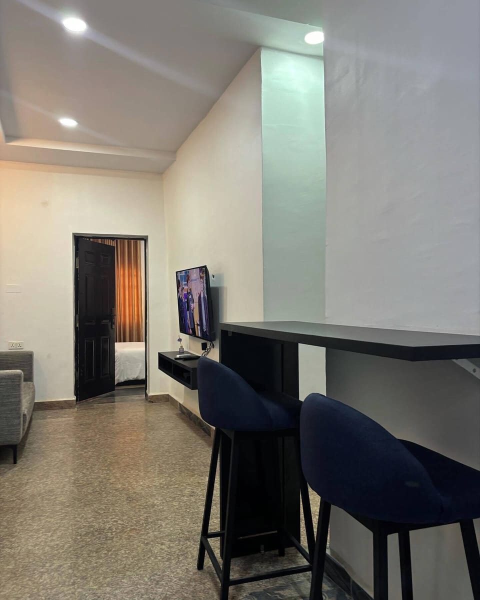 Economy Apartment, Balcony, City View | Living area