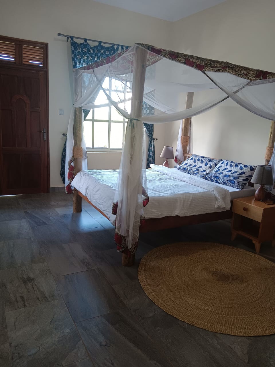 Deluxe Room, 1 Double Bed | Premium bedding, down comforters, memory foam beds, desk