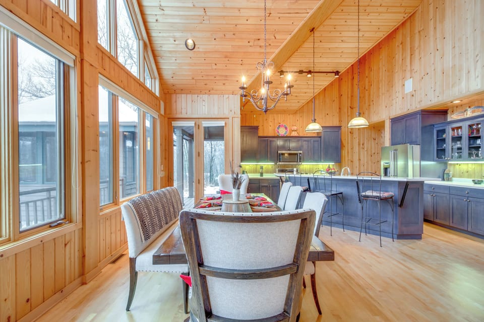 House (3 Bedrooms) | Interior