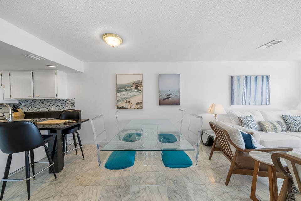 Townhome, 2 Bedrooms | Interior