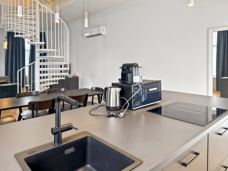 Apartment, 2 Bedrooms, City View | Interior